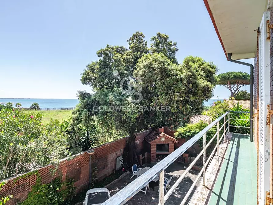 Immagine 47 di Villa in vendita  in Via Aurelia 136c a Santa Marinella