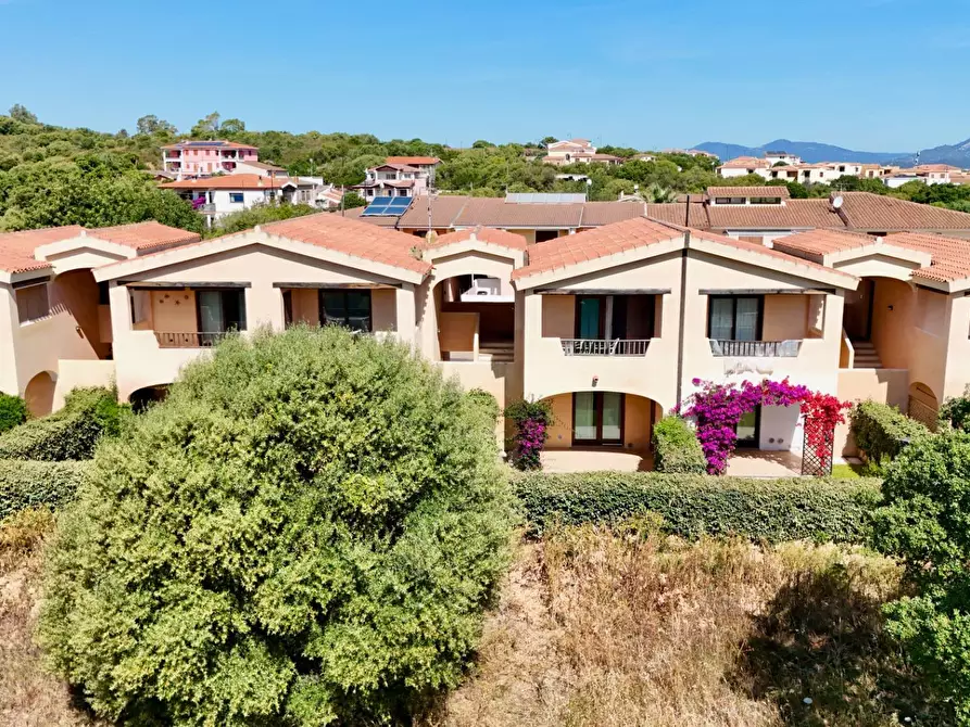 Immagine 2 di Appartamento in vendita  in VIA DEL TIMO Murta Maria Porto Istana 8 a Olbia