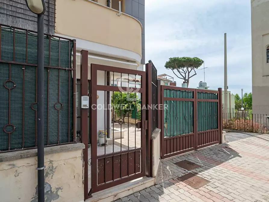Immagine 1 di Appartamento in vendita  in Via Delle Colonie 57 a Santa Marinella