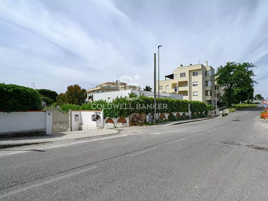 Immagine 34 di Appartamento in vendita  in Via Delle Colonie 57 a Santa Marinella