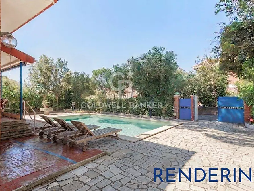 Immagine 3 di Villa in vendita  in Via Aurelia 136c a Santa Marinella