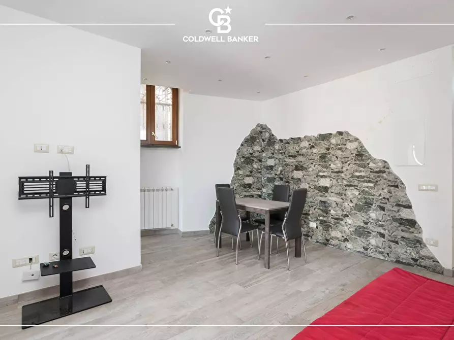 Immagine 3 di Appartamento in vendita  in Vicolo Delle Grotte 8 a Rocca Di Papa