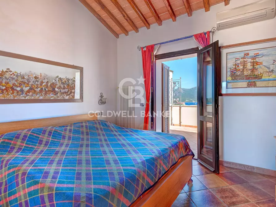 Immagine 14 di Villa in vendita  in Via della Regina a Portoferraio