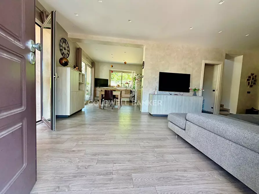 Immagine 11 di Villa in vendita  in Via Arrigo Boito 7 a Pedara