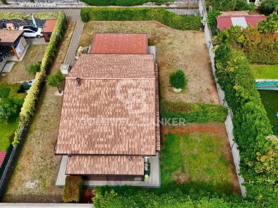Immagine 7 di Villa in vendita  in Via Arrigo Boito 7 a Pedara