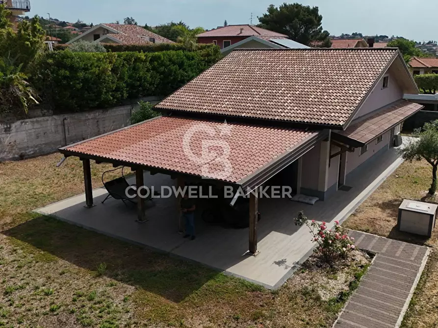 Immagine 5 di Villa in vendita  in Via Arrigo Boito 7 a Pedara