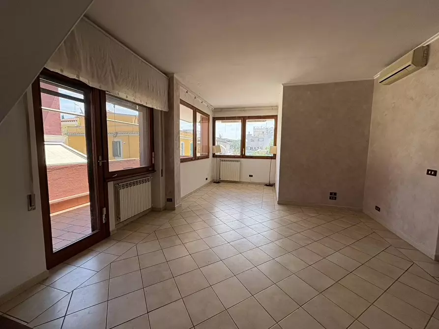 Immagine 12 di Attico in vendita  in Via Ilario Alibrandi 18 a Roma