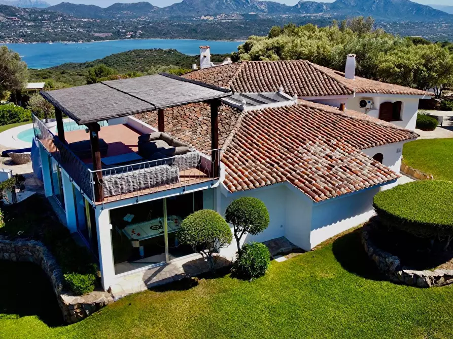 Immagine 3 di Villa in affitto  in via Li Petri a Olbia