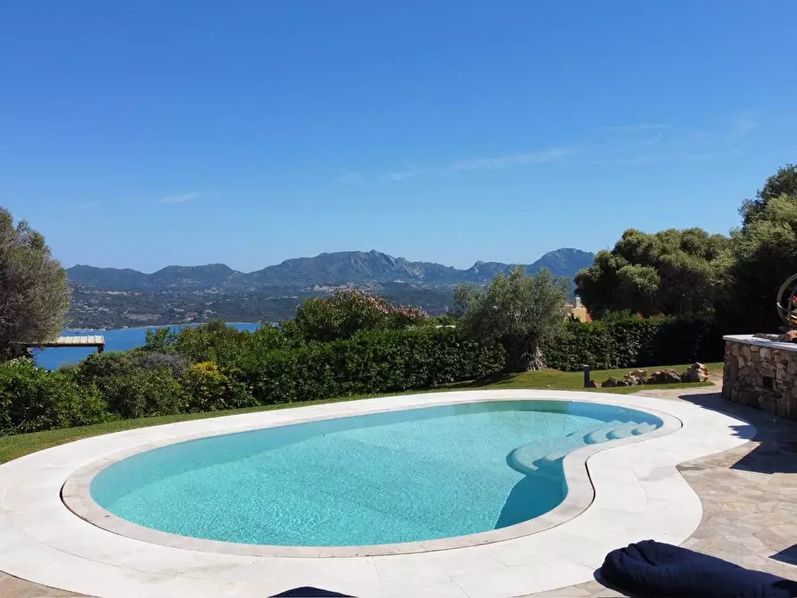 Immagine 5 di Villa in affitto  in via Li Petri a Olbia