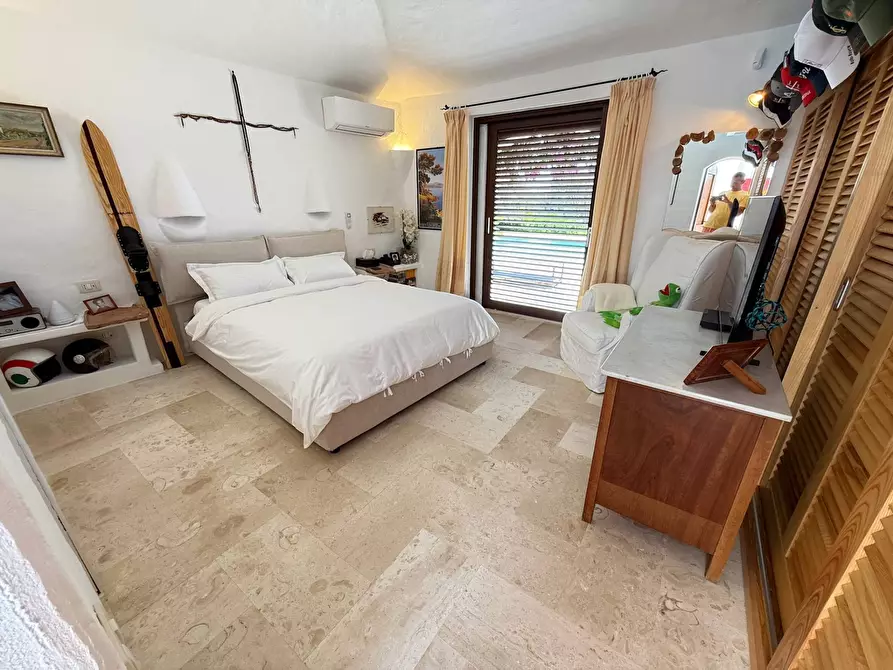 Immagine 19 di Villa in affitto  in via Li Petri a Olbia