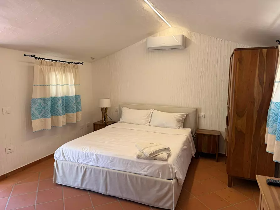 Immagine 34 di Villa in affitto  in via Li Petri a Olbia