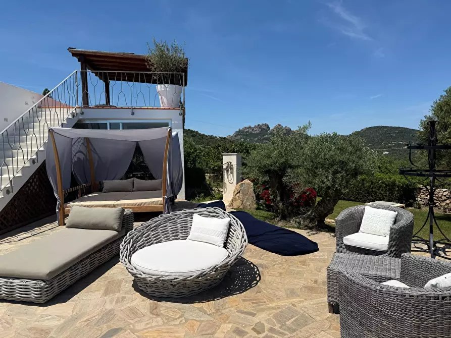 Immagine 41 di Villa in affitto  in via Li Petri a Olbia