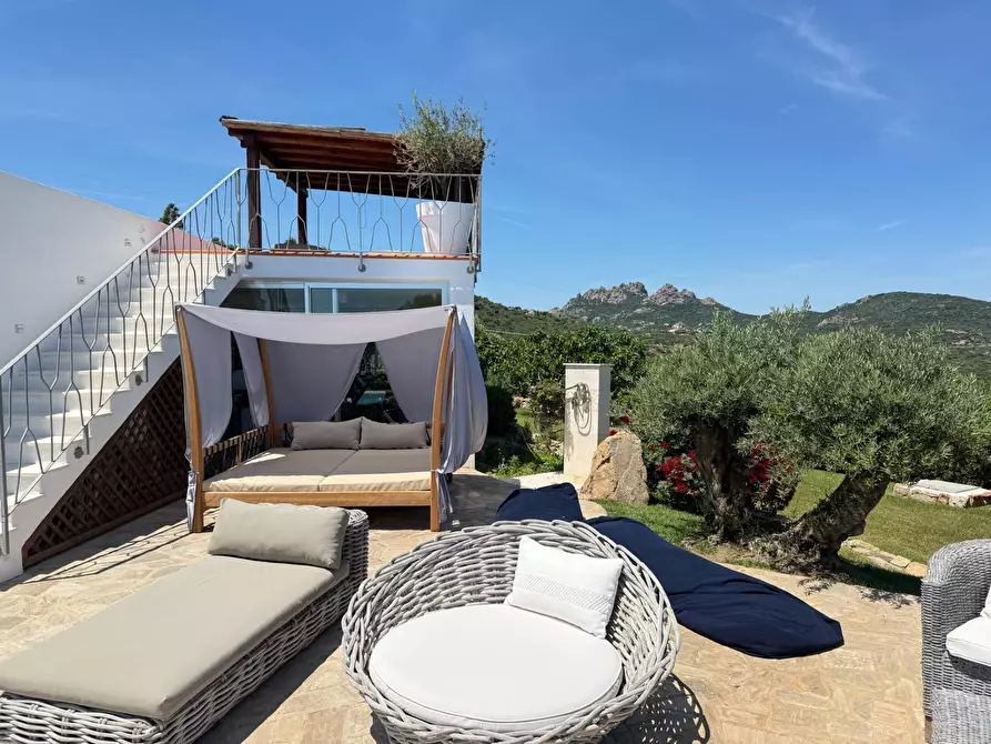 Immagine 42 di Villa in affitto  in via Li Petri a Olbia