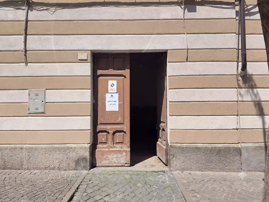 Immagine 1 di Magazzino in affitto  in Via Tommaso Carletti 29 a Viterbo