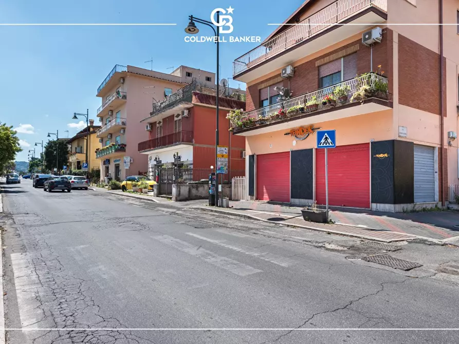 Immagine 3 di Locale commerciale in affitto  in Via Mura Dei Francesi 83/85 a Ciampino
