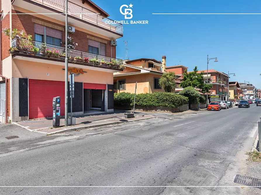 Immagine 5 di Locale commerciale in affitto  in Via Mura Dei Francesi 83/85 a Ciampino