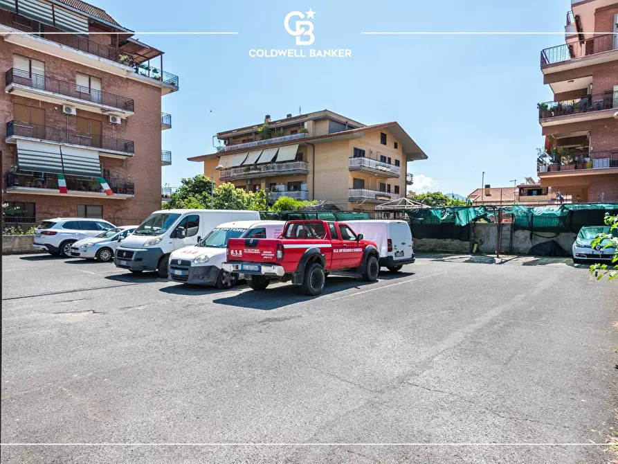 Immagine 2 di Box auto in vendita  in Via Afro Tondelli 22 a Ciampino