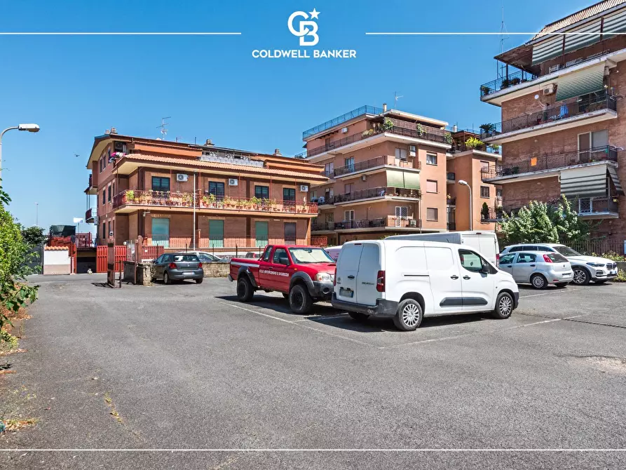Immagine 3 di Box auto in vendita  in Via Afro Tondelli 22 a Ciampino