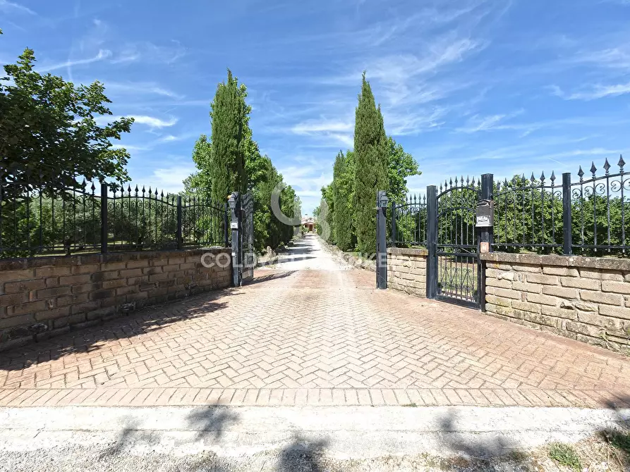 Immagine 3 di Villa in vendita  in Via del Castagno 7 a Manziana