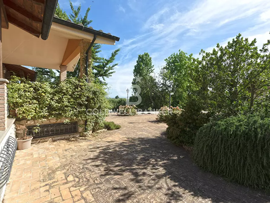 Immagine 56 di Villa in vendita  in Via del Castagno 7 a Manziana
