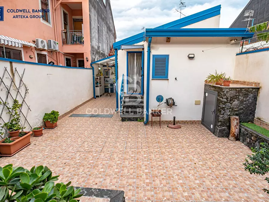 Immagine 3 di Casa indipendente in vendita  in Via Ercole Patti (Pozzillo) 4 a Acireale