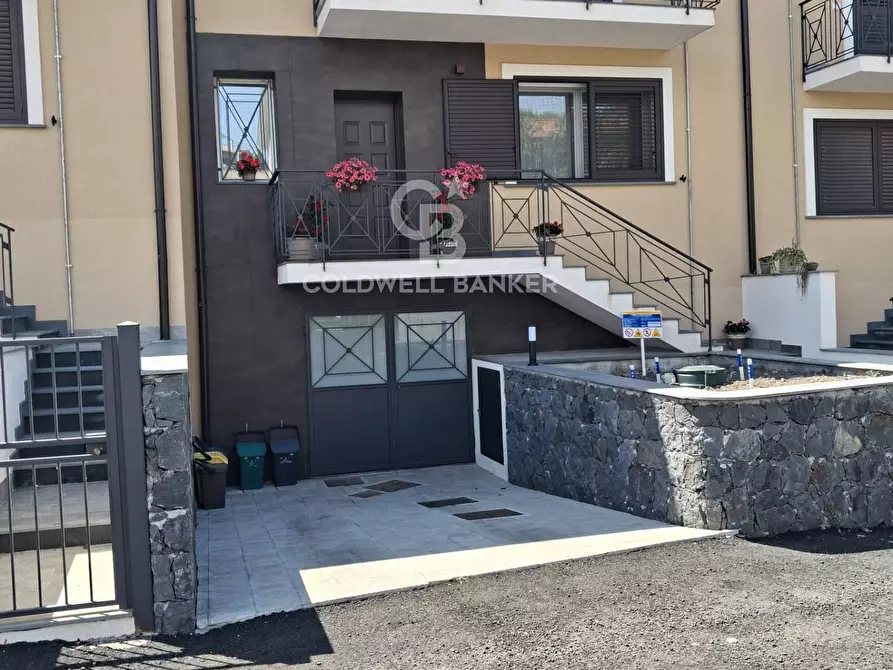 Immagine 3 di Villetta a schiera in vendita  in via Mons.  Pennisi angolo via della resistenza a Gravina Di Catania