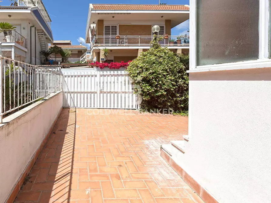 Immagine 8 di Villa in vendita  in Via Aurelia 136 a Santa Marinella