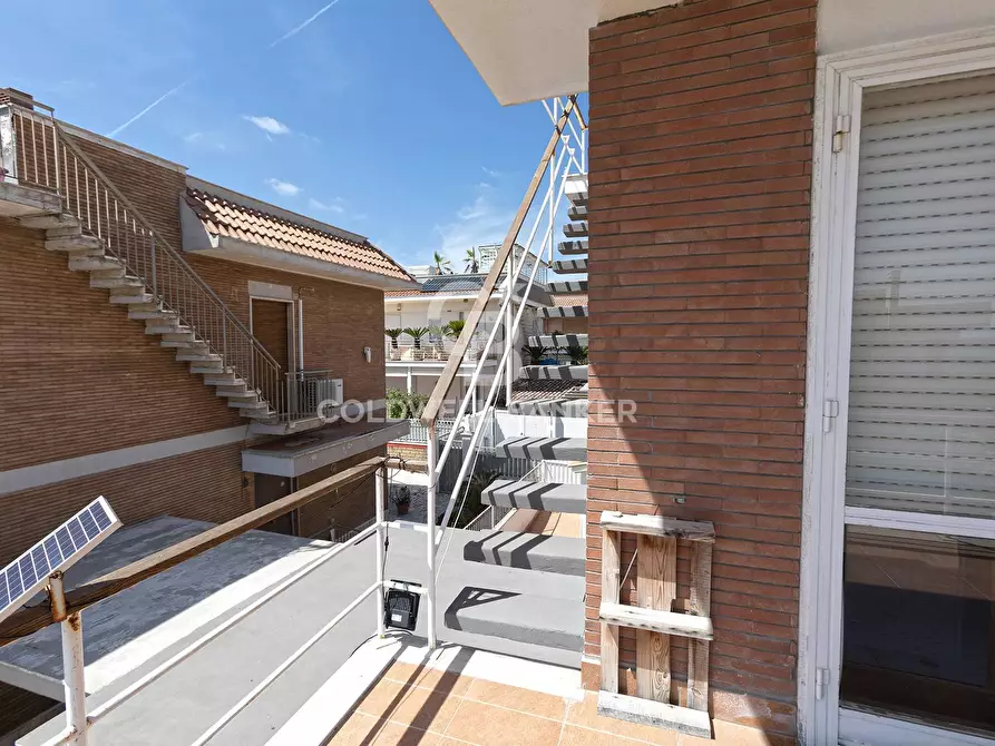 Immagine 22 di Villa in vendita  in Via Aurelia 136 a Santa Marinella