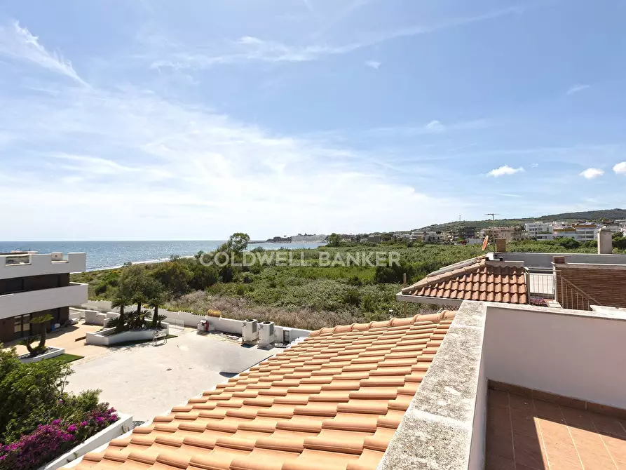 Immagine 26 di Villa in vendita  in Via Aurelia 136 a Santa Marinella