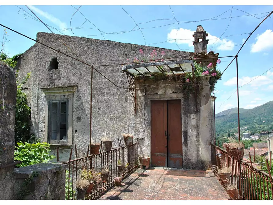 Immagine 9 di Palazzo in vendita  in VIA CASTELLO a Caiazzo