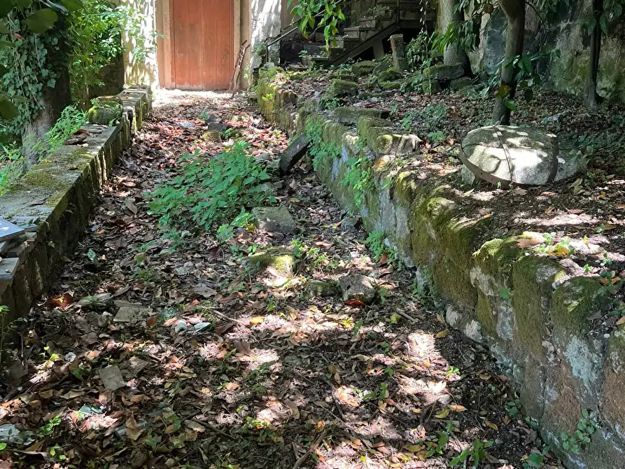 Immagine 1 di Palazzo in vendita  in VIA CASTELLO a Caiazzo
