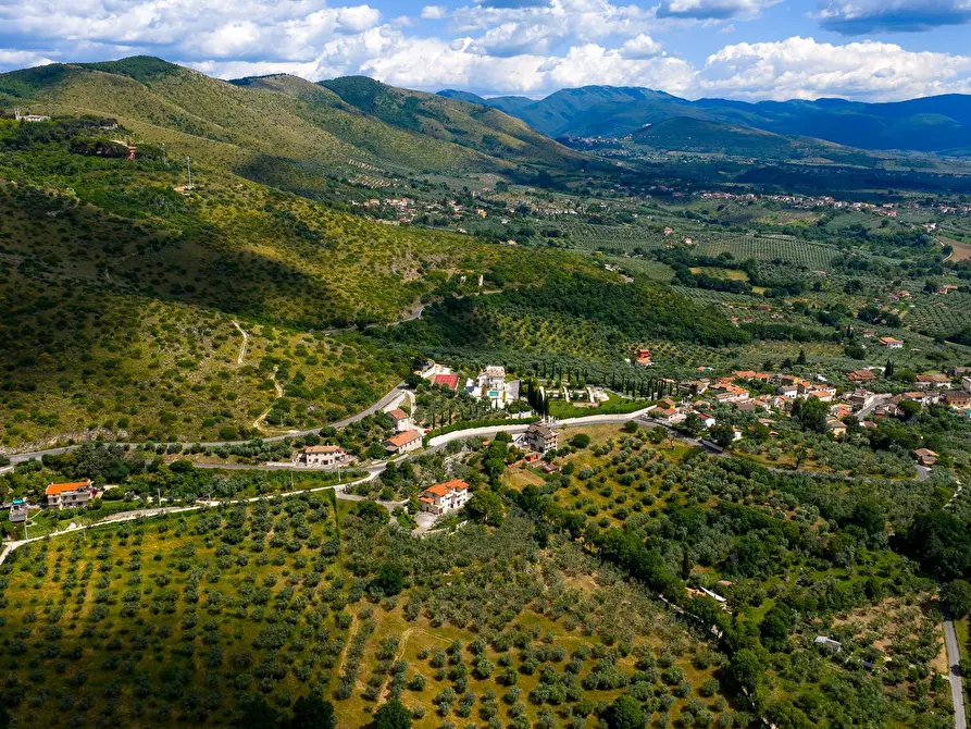 Immagine 2 di Villa in vendita  in Strada provinciale 41b Farense 390 a Fara In Sabina