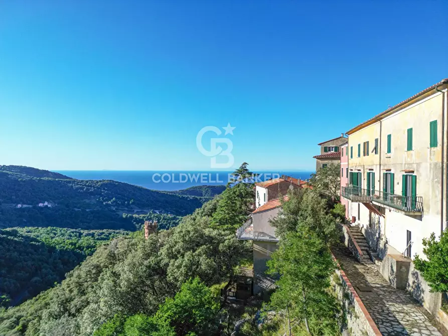 Immagine 6 di Appartamento in vendita  in Via dell'Amore a Marciana