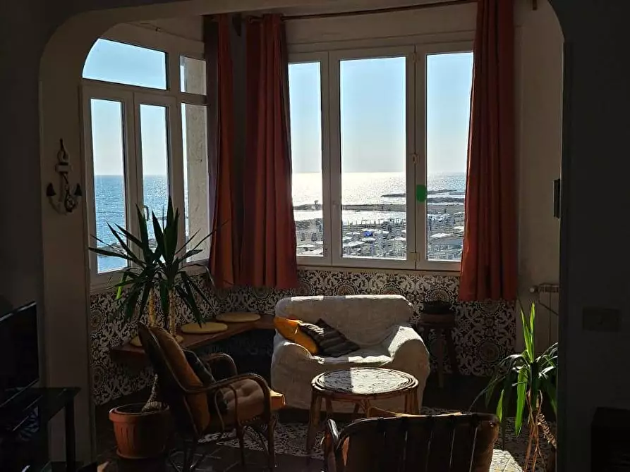 Immagine 24 di Appartamento in vendita  in Lungomare Regina Elena 108 a Ladispoli