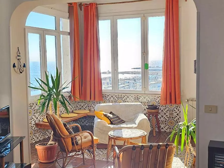 Immagine 4 di Appartamento in vendita  in Lungomare Regina Elena 108 a Ladispoli
