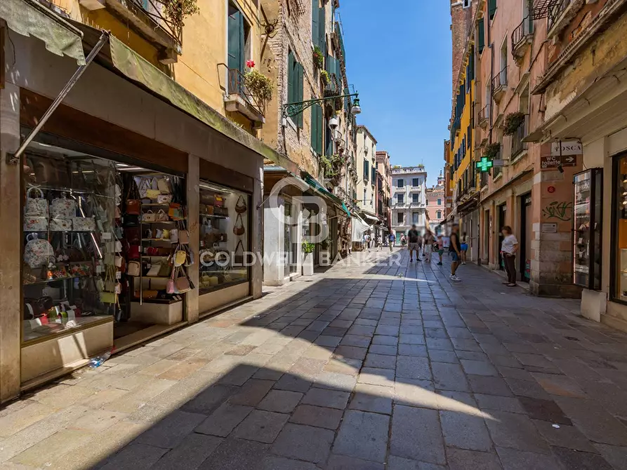 Immagine 30 di Appartamento in vendita  in San Polo - Ruga Vecchia San Giovanni a Venezia