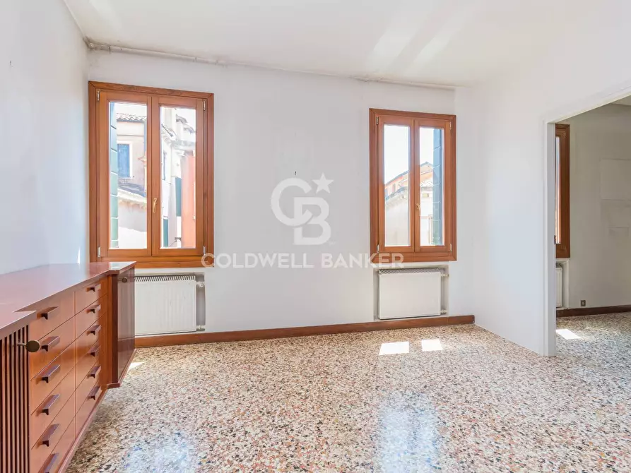 Immagine 1 di Appartamento in vendita  in San Polo - Ruga Vecchia San Giovanni a Venezia