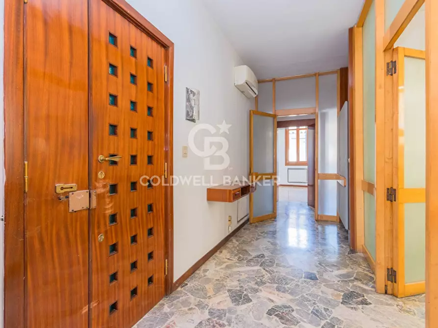 Immagine 11 di Appartamento in vendita  in San Polo - Ruga Vecchia San Giovanni a Venezia