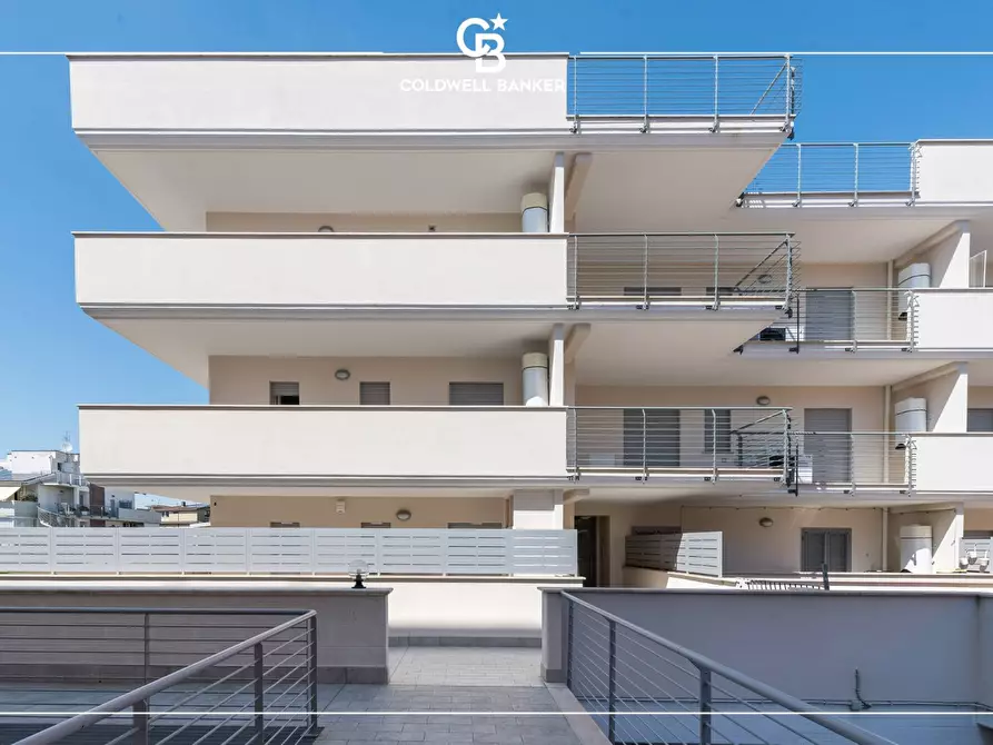 Immagine 1 di Appartamento in vendita  in Via Luigi Einaudi 8 a Marino