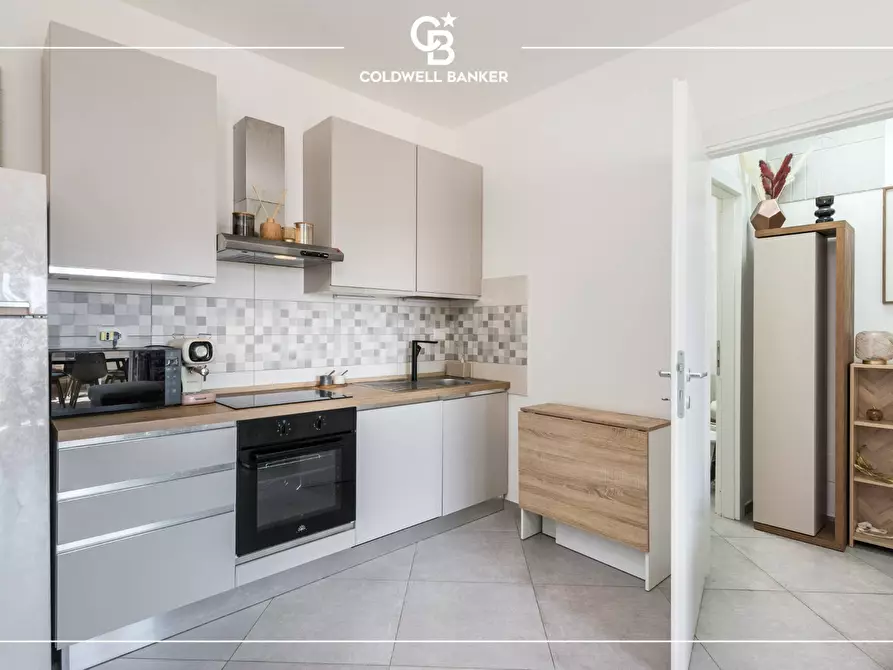 Immagine 9 di Appartamento in vendita  in Via Luigi Einaudi 8 a Marino