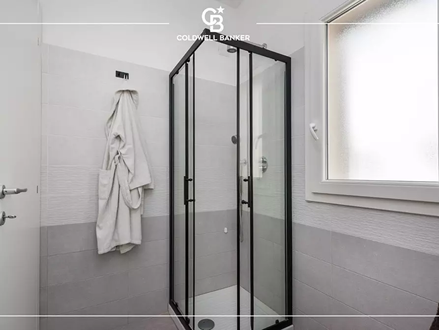 Immagine 18 di Appartamento in vendita  in Via Luigi Einaudi 8 a Marino