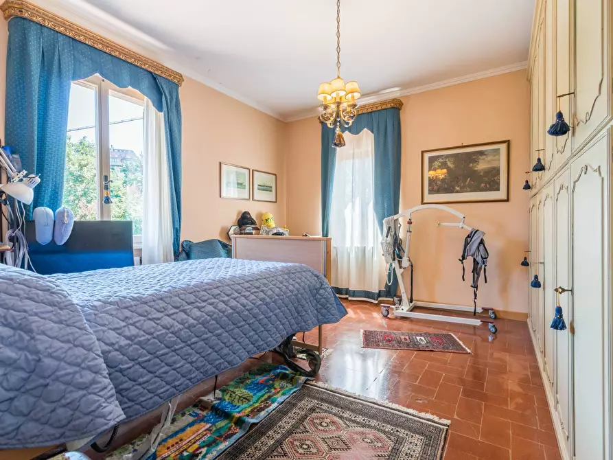 Immagine 33 di Villa in vendita  in Via Castello a Montelabbate
