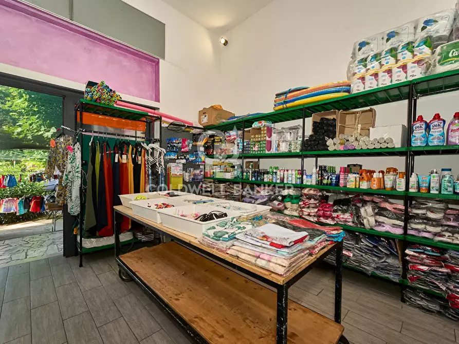 Immagine 6 di Attività commerciale in vendita  in Viale dei Tritoni 52 a Tarquinia
