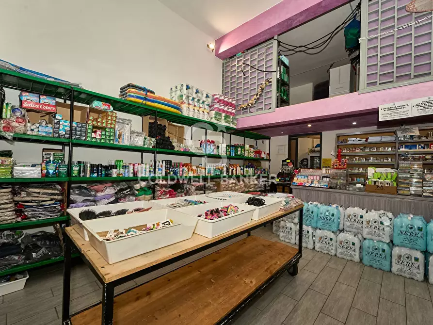 Immagine 3 di Attività commerciale in vendita  in Viale dei Tritoni 52 a Tarquinia