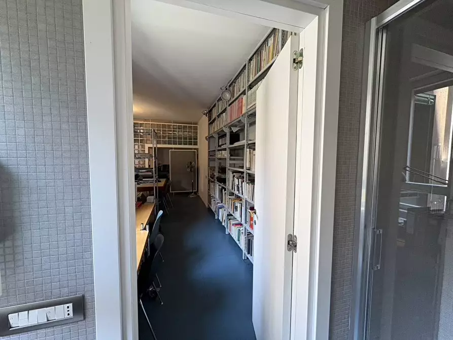 Immagine 26 di Ufficio in affitto  in Via Giuseppe  Mazzini 4 /4a a Roma