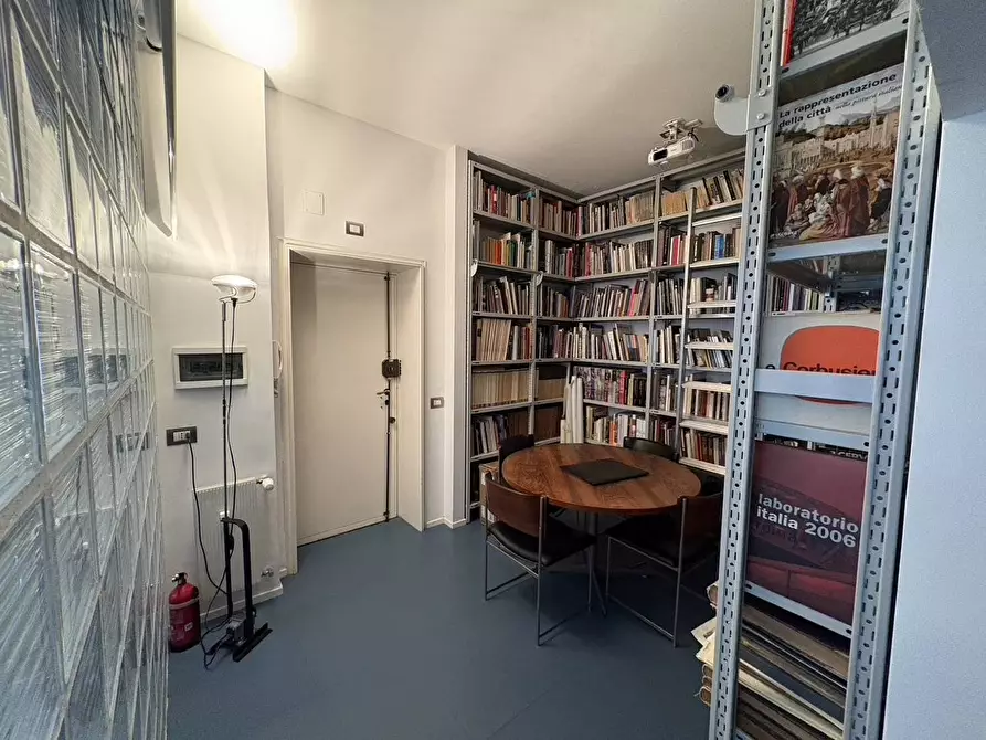 Immagine 13 di Ufficio in affitto  in Via Giuseppe  Mazzini 4 /4a a Roma