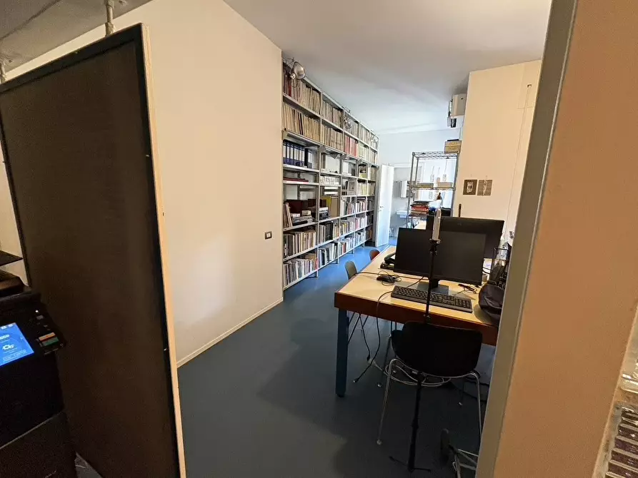 Immagine 18 di Ufficio in affitto  in Via Giuseppe  Mazzini 4 /4a a Roma