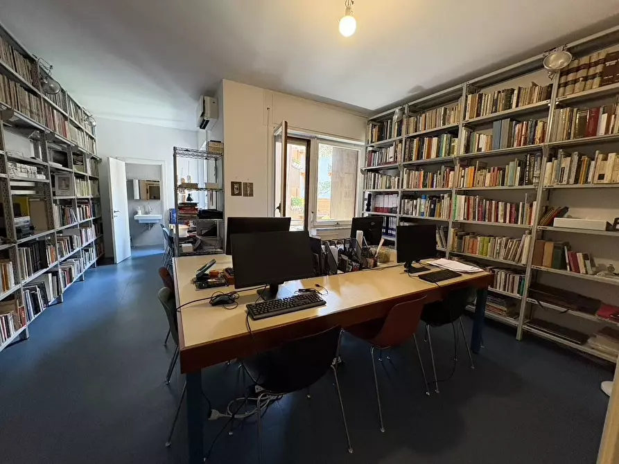 Immagine 19 di Ufficio in affitto  in Via Giuseppe  Mazzini 4 /4a a Roma