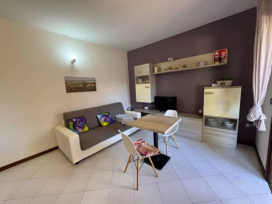 Immagine 10 di Appartamento in vendita  in via GRAMSCI 144 a San Teodoro