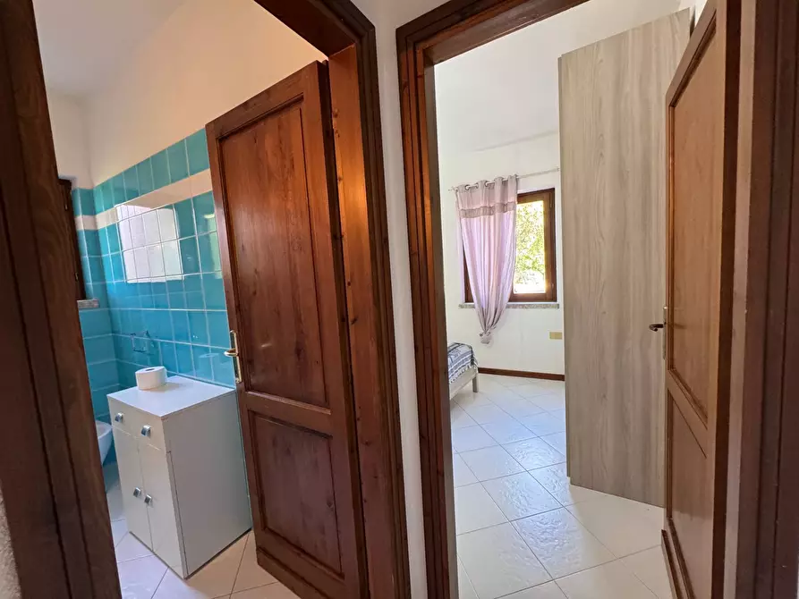 Immagine 12 di Appartamento in vendita  in via GRAMSCI 144 a San Teodoro